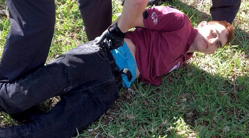 Φλόριντα: 16χρονη τα «χωνει» στον Τραμπ για τα όπλα